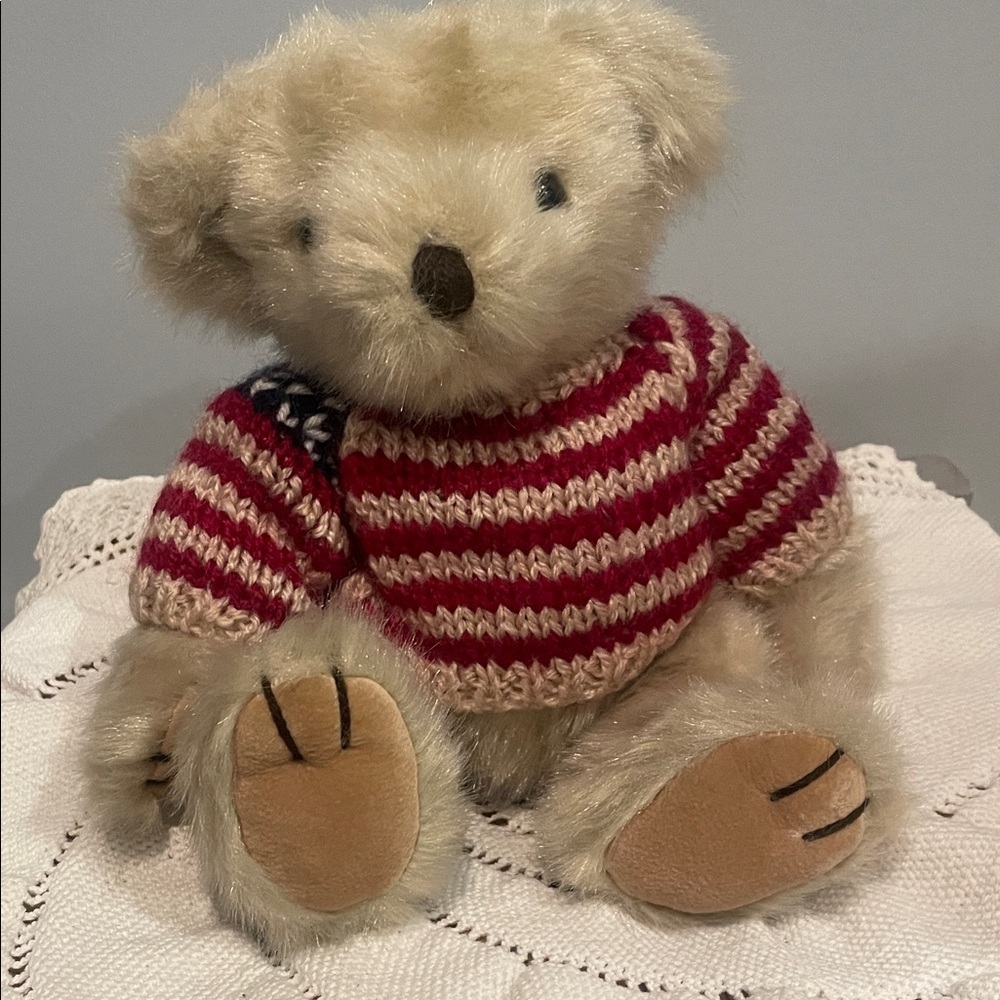 Patriotic  Teddy Bear vintage like new Mitchell Bear